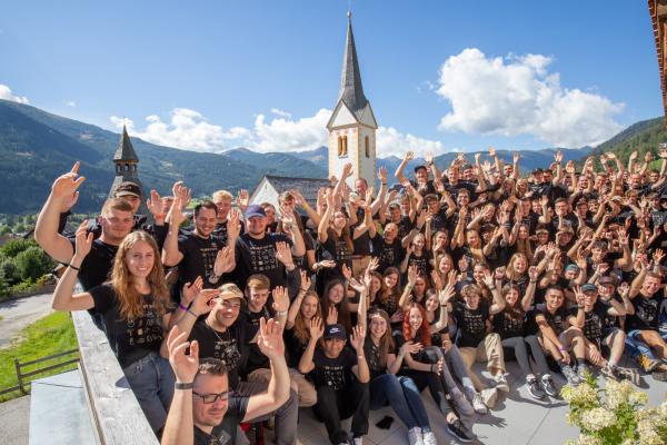 Ausbildung Azubi Kick Off Ferienhaus Lungau Gruppenfoto