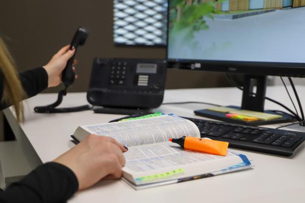 Retail Projektassistenz Telefonat Englisch