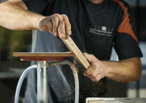 Handwerk Schreiner Schleifen Nahaufnahme Handwerk Schreiner Schleifen Nahaufnahme