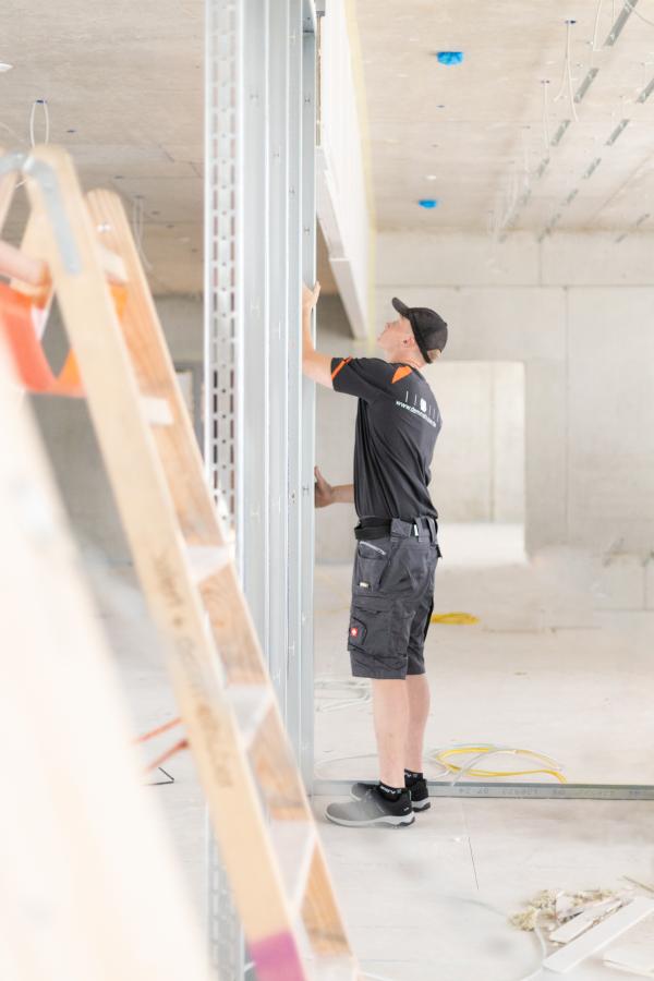 Innenausbau Handwerk Montage Baustelle